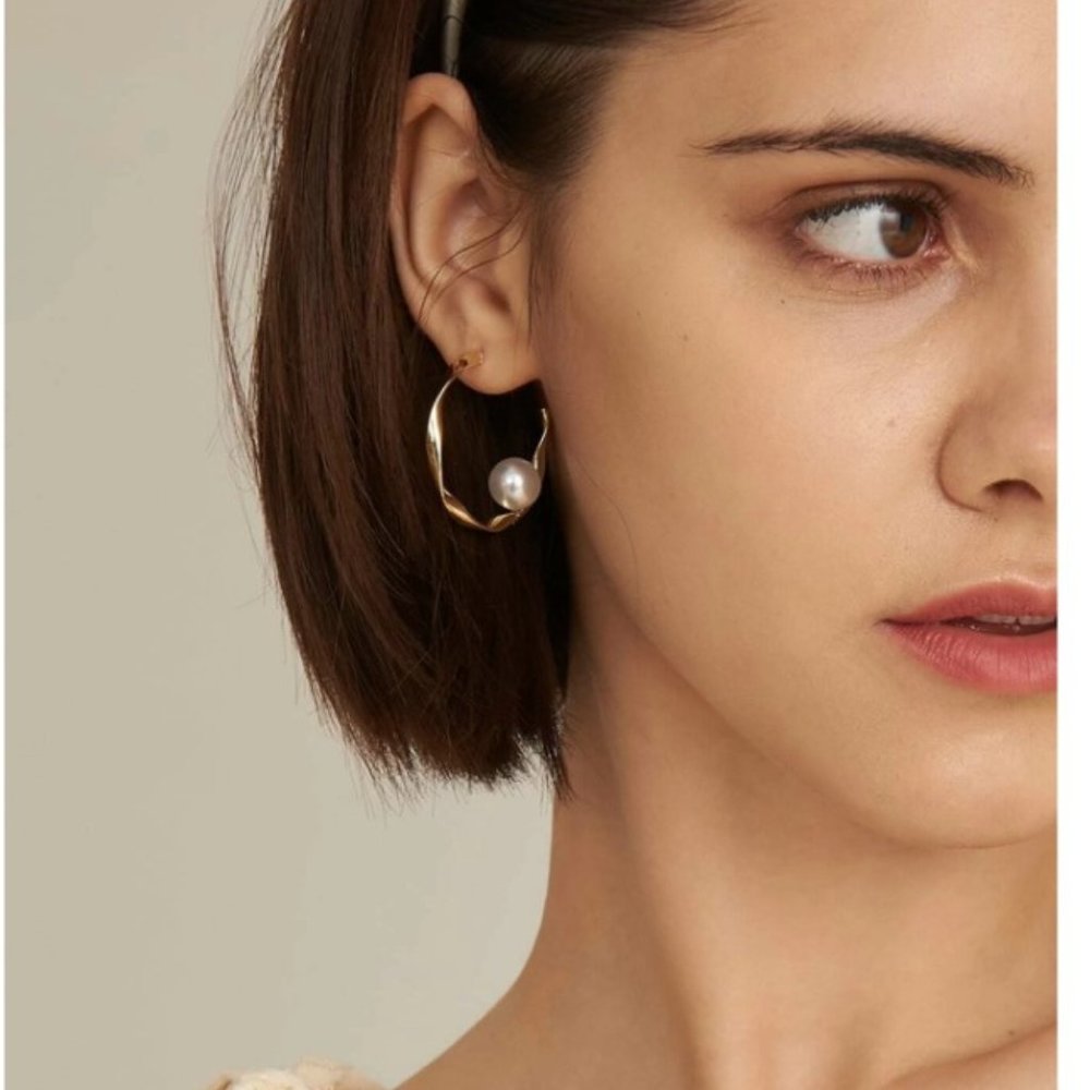 2 for $40/ PREMIUM Imitation Pearl Hoop Earrings